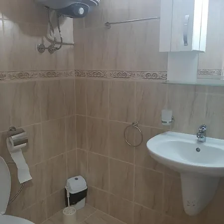 شقة и мони холидейс