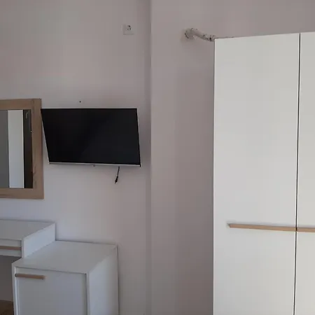 شقة и мони холидейс