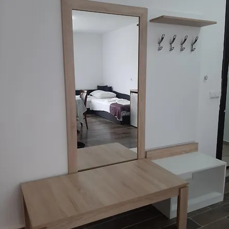 شقة и мони холидейс