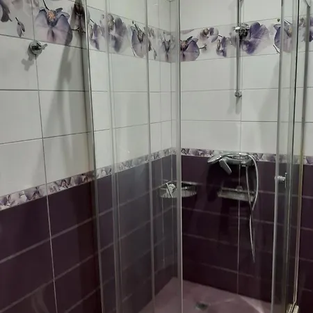 и мони холидейс Lejlighed *