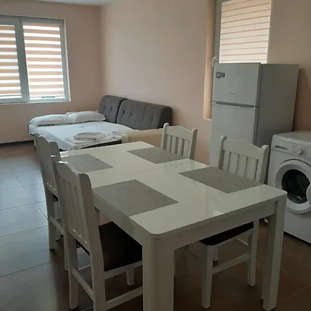 Lejlighed и мони холидейс *