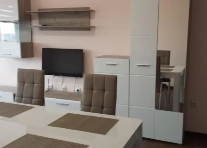 и мони холидейс Апартаменты Царёво