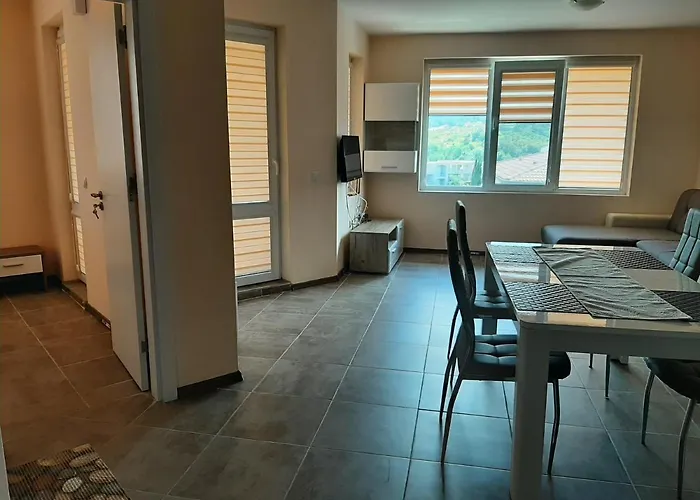 и мони холидейс Апартаменты Царёво