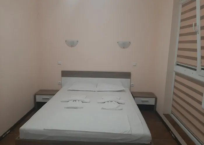 и мони холидейс Царёво