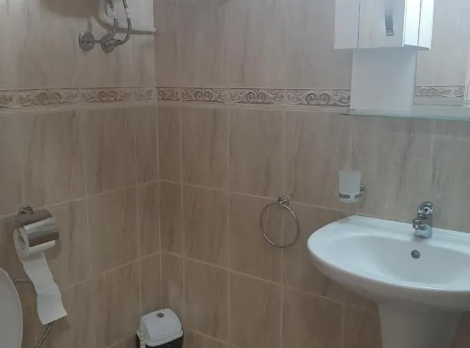 Апартаменты и мони холидейс