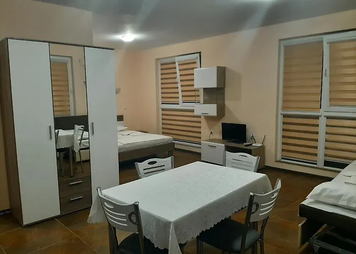 и мони холидейс Apartamento