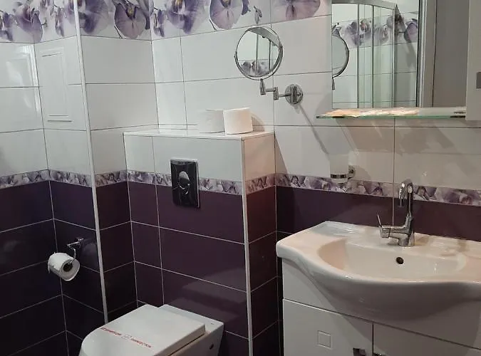 и мони холидейс Апартаменты