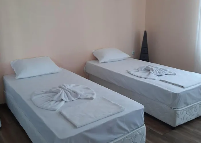 Апартаменты и мони холидейс