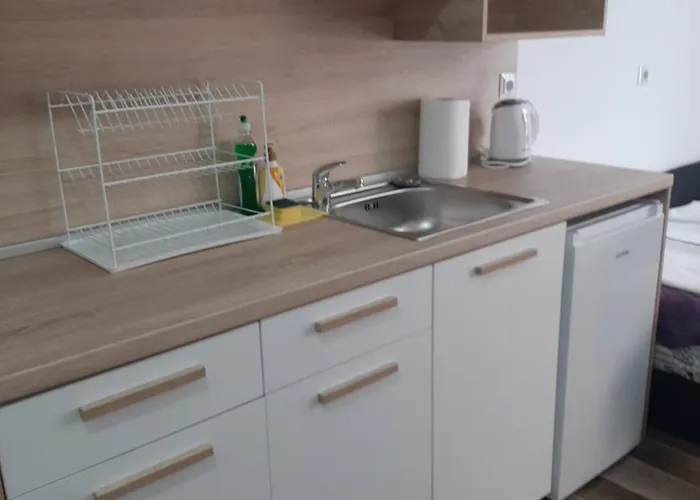 и мони холидейс Апартаменты